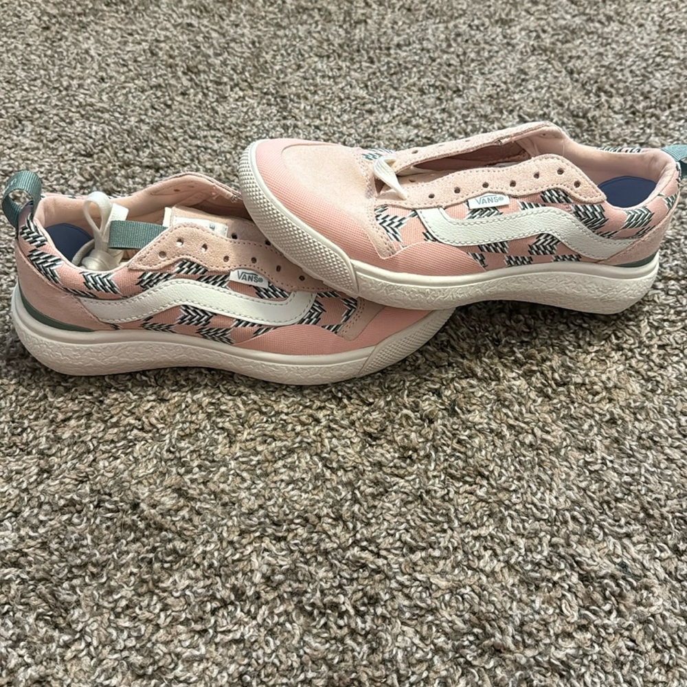 Women’s Ultra Range Vans